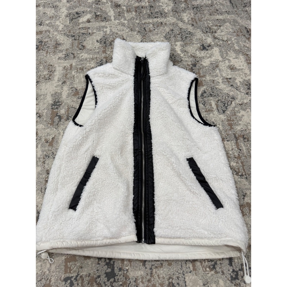 Abercrombie & Fitch Soft A&F Collection Sherpa Fleece Vest Cream Black Medium